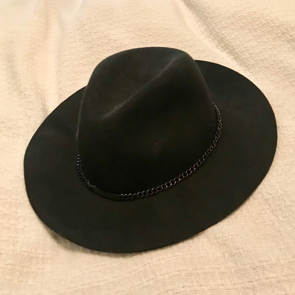 BCBGeneration black felt hat